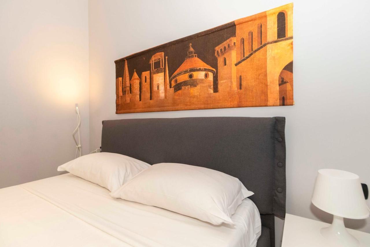 Miglietti Apt A Few Steps From Piazza Statuto! Turin Bagian luar foto