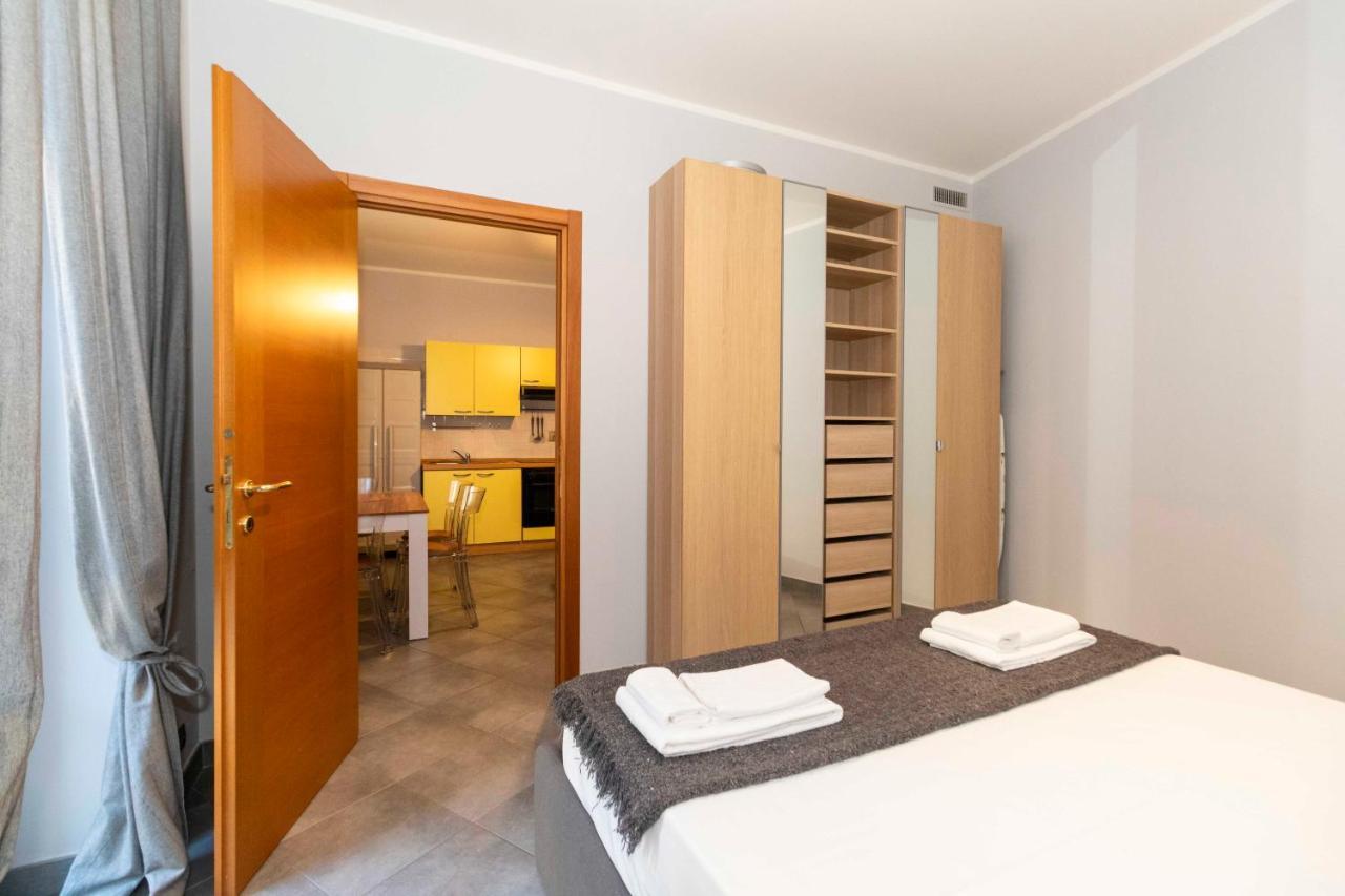 Miglietti Apt A Few Steps From Piazza Statuto! Turin Bagian luar foto