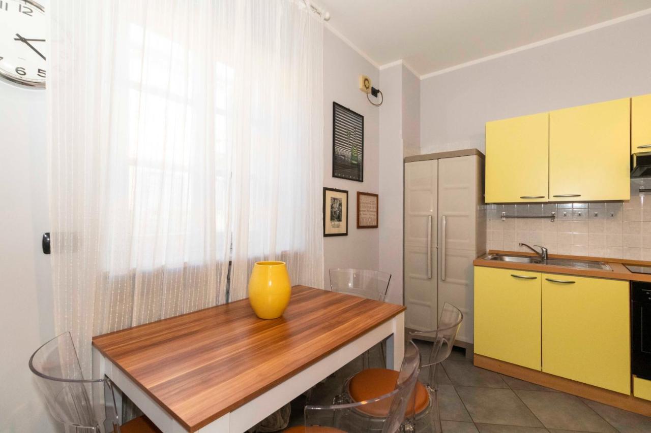 Miglietti Apt A Few Steps From Piazza Statuto! Turin Bagian luar foto
