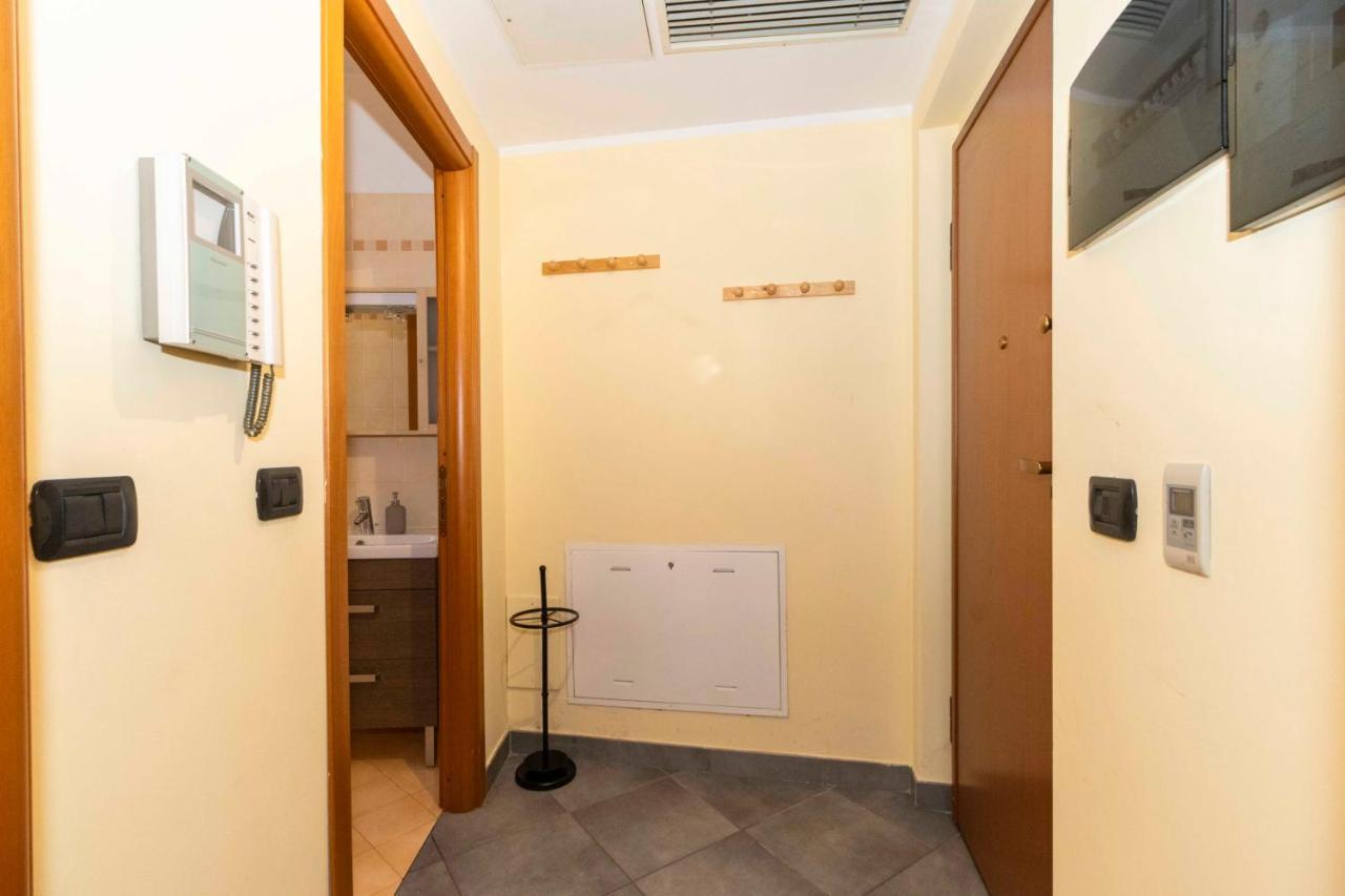 Miglietti Apt A Few Steps From Piazza Statuto! Turin Bagian luar foto