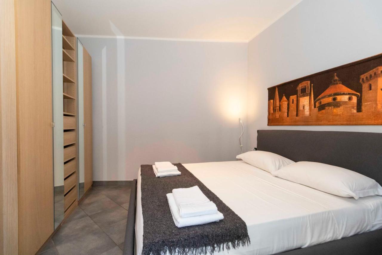 Miglietti Apt A Few Steps From Piazza Statuto! Turin Bagian luar foto