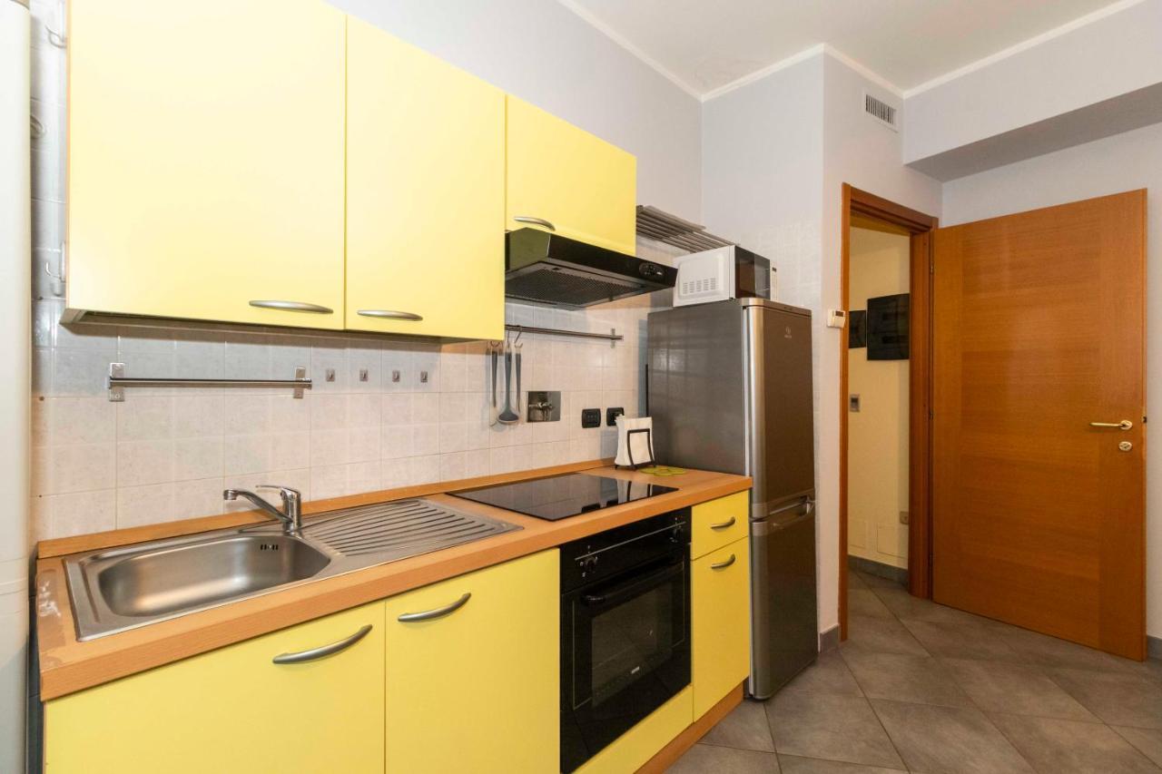 Miglietti Apt A Few Steps From Piazza Statuto! Turin Bagian luar foto
